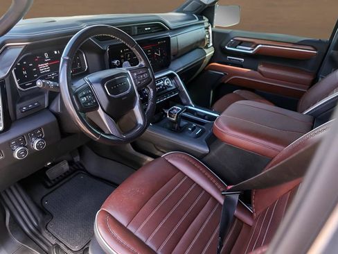 Used 2023 GMC Sierra 1500 Denali Ultimate image 10