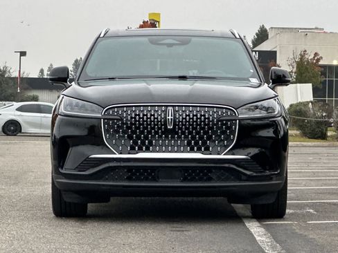 New 2026 Lincoln Aviator Reserve image 11