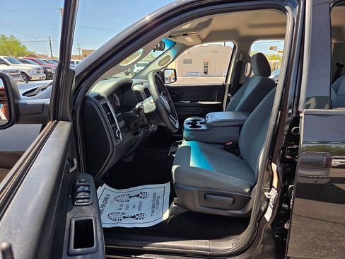 Used 2016 RAM 1500 Express w/ Black Ram 1500 Express Group AWD/4WD image 40