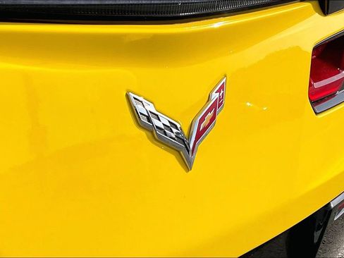 Used 2019 Chevrolet Corvette Stingray Convertible w/ 3LT Preferred Equipment Group image 8