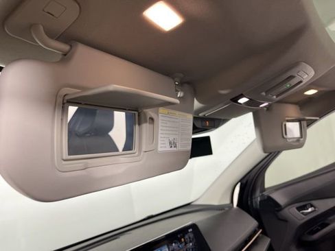 Used 2023 Nissan Ariya FWD image 39