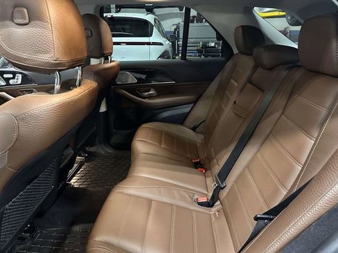 Used 2024 Mercedes-Benz GLE 450 4MATIC image 19