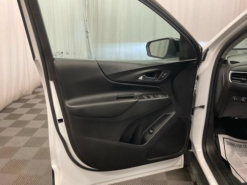 Used 2022 Chevrolet Equinox LT AWD/4WD image 25
