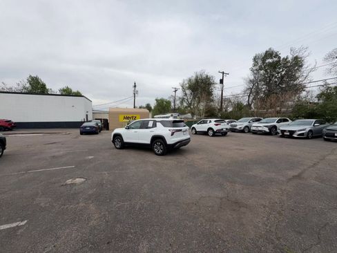 Used 2025 Chevrolet Equinox LT AWD/4WD image 14
