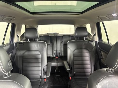 Used 2023 Volkswagen Atlas SEL Premium AWD/4WD image 14