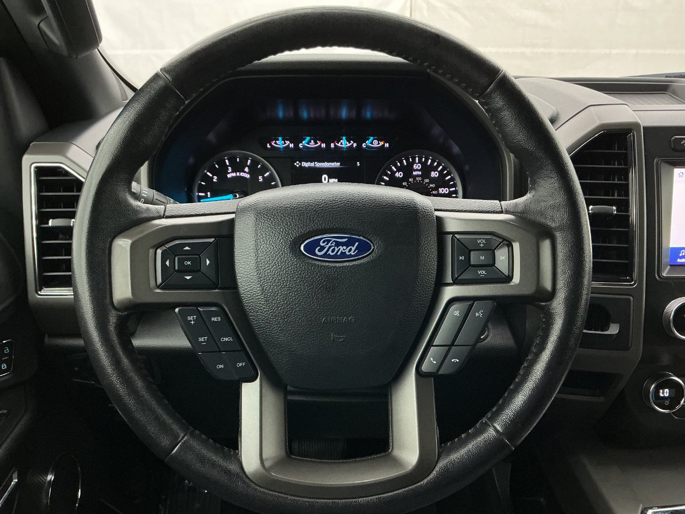 Used 2020 Ford Expedition XLT AWD/4WD image 31