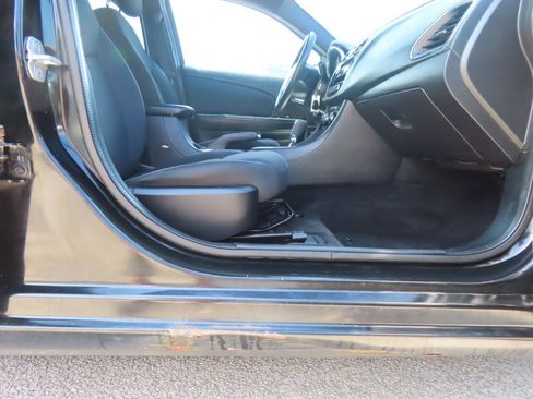 Used 2013 Chrysler 200 LX FWD image 16