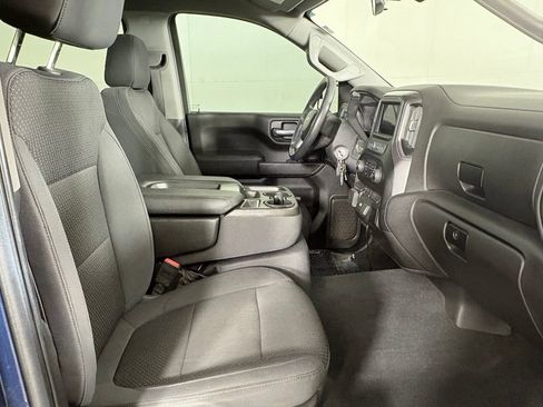 Used 2020 Chevrolet Silverado 1500 Custom w/ Custom Value Package RWD image 18