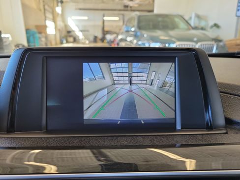 Used 2018 BMW 330i xDrive Sedan image 26