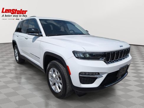 Used 2023 Jeep Grand Cherokee Limited AWD/4WD image 7