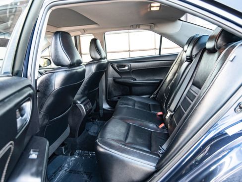 Used 2015 Toyota Camry XLE image 27