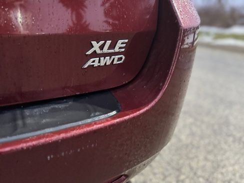 Used 2013 Toyota Sienna XLE image 43