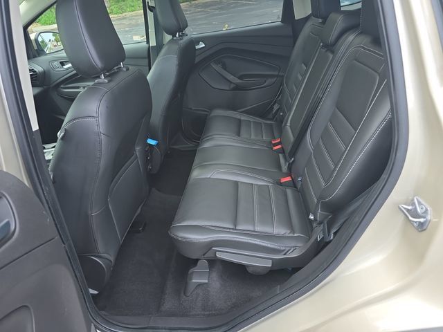 Used 2018 Ford Escape SEL w/ Ford Safe & Smart Package AWD/4WD image 11