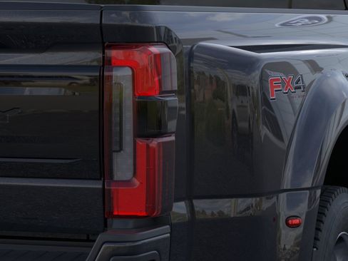 New 2026 Ford F450 Platinum w/ FX4 Off-Road Package AWD/4WD image 21
