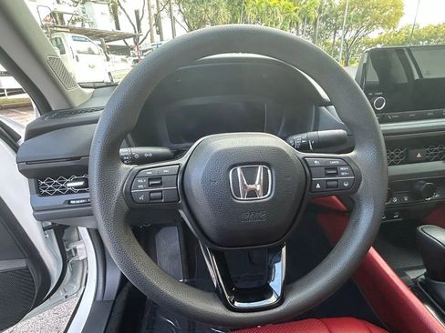 Used 2023 Honda Accord EX image 19
