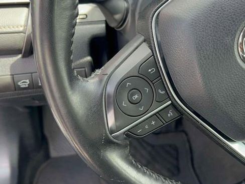 Used 2019 Toyota Camry XLE w/ Carpet Mat Package FWD image 24