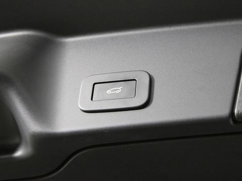 Used 2023 Land Rover Range Rover Evoque S image 30