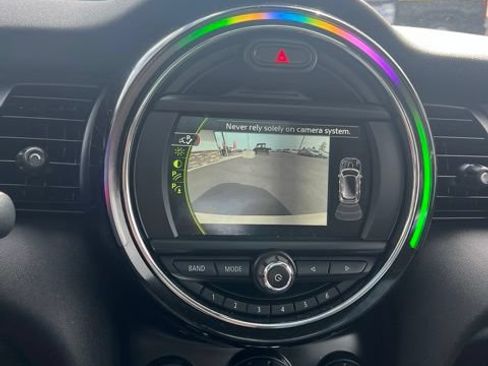 Used 2018 MINI Cooper 4-Door Hardtop FWD image 49