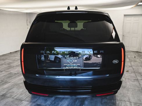 Used 2023 Land Rover Range Rover SE AWD/4WD image 5