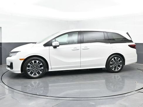 Used 2025 Honda Odyssey Elite image 11