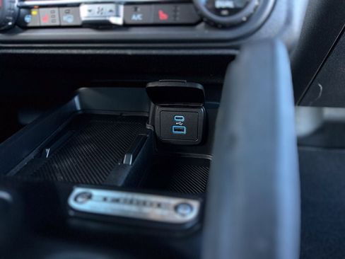 New 2025 Ford Bronco Badlands image 47