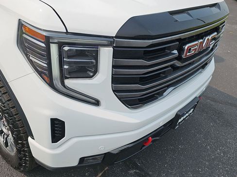 Used 2025 GMC Sierra 1500 AT4 AWD/4WD image 37