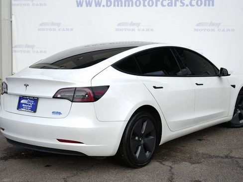 Used 2023 Tesla Model 3 Standard Range image 3