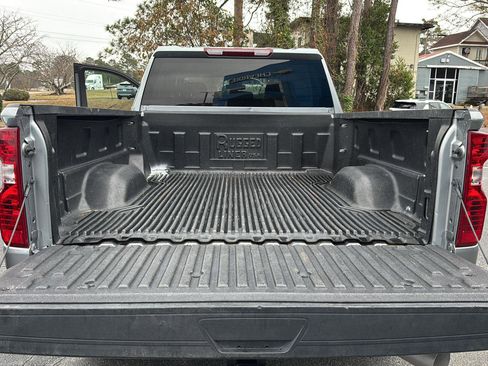 Used 2024 Chevrolet Silverado 2500 LT image 28