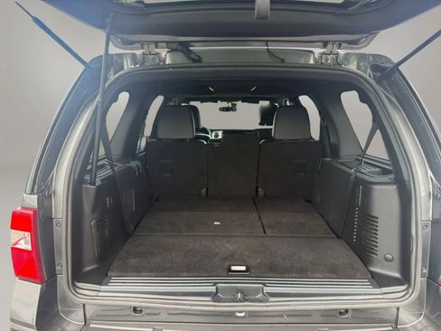 Used 2017 Ford Expedition Limited w/ Equipment Group 301A AWD/4WD image 45