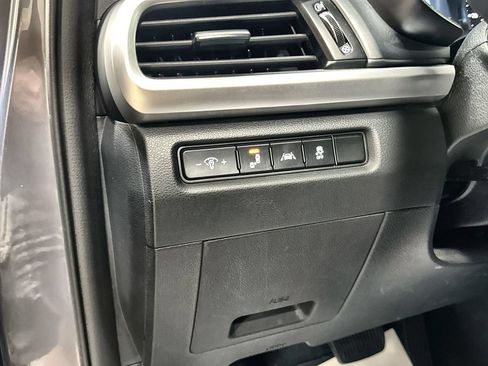 Used 2021 Kia Telluride S FWD image 16
