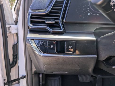 Certified 2023 Kia Sportage EX FWD image 27