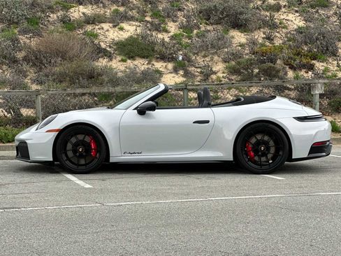 New 2026 Porsche 911 Carrera GTS image 2
