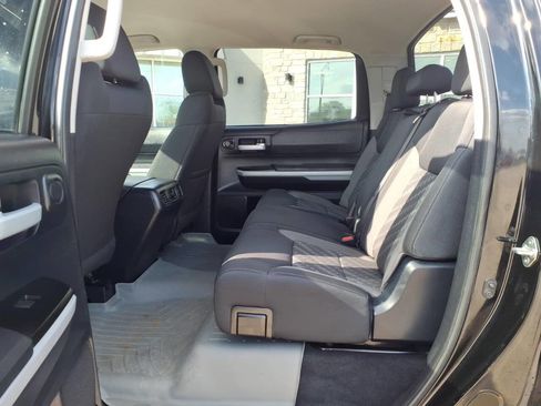 Used 2018 Toyota Tundra SR5 w/ SR5 Upgrade Package image 21