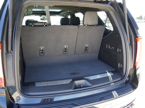 Used 2022 GMC Yukon Denali w/ Max Trailering Package image 33