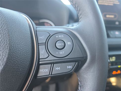 Used 2023 Toyota RAV4 XLE Premium image 23