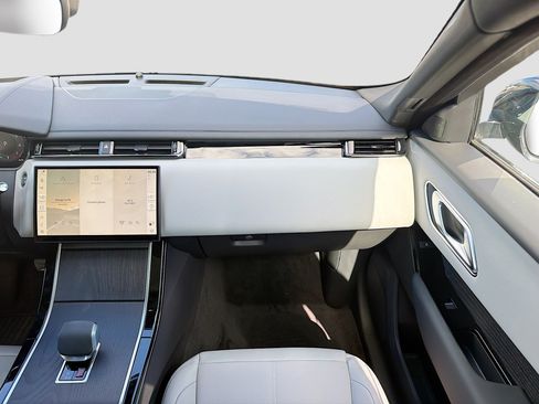 New 2026 Land Rover Range Rover Velar Dynamic SE AWD/4WD image 18