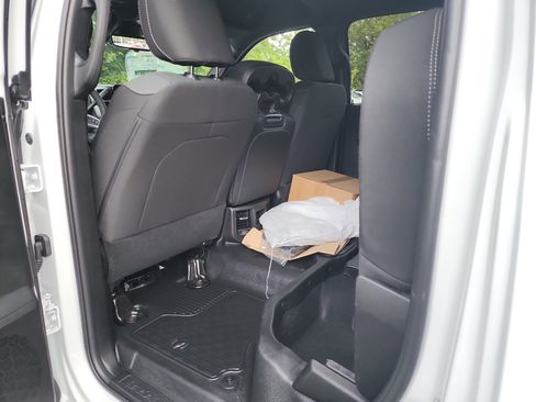 New 2026 RAM 5500 4x4 Crew Cab image 15