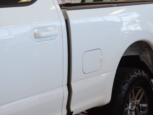 Used 2018 Ford F250 Lariat AWD/4WD image 17