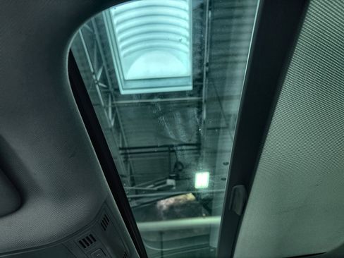 Used 2021 Volkswagen Jetta SE image 30