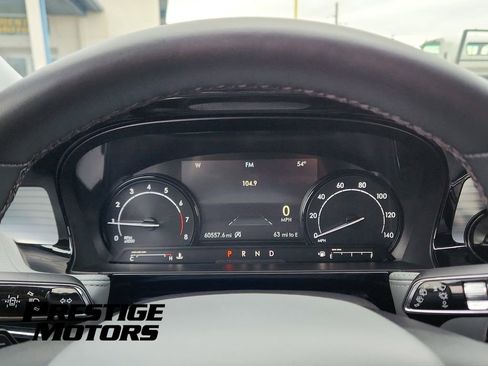 Used 2022 Lincoln Corsair AWD w/ Equipment Group 101A image 9