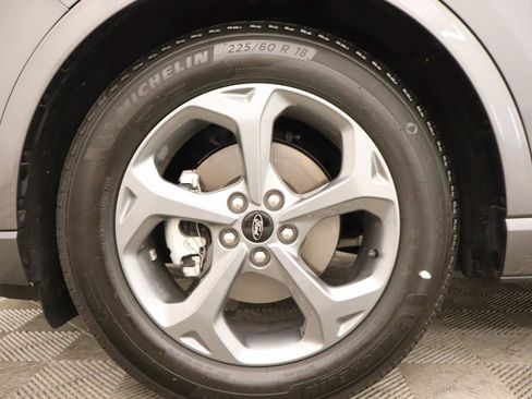 Used 2023 Ford Escape ST-Line w/ Tech Pack #1 FWD image 6