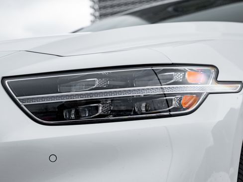 Used 2020 Genesis G90 3.3T Premium image 40