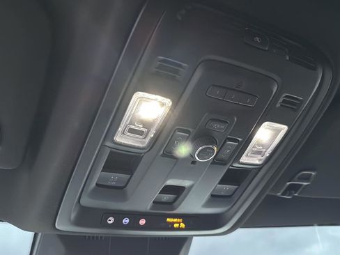 Used 2022 Cadillac Escalade Sport w/ Heavy-Duty Trailer Package image 23