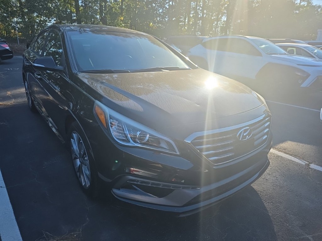 Used 2015 Hyundai Sonata Limited 2.0T FWD image 2