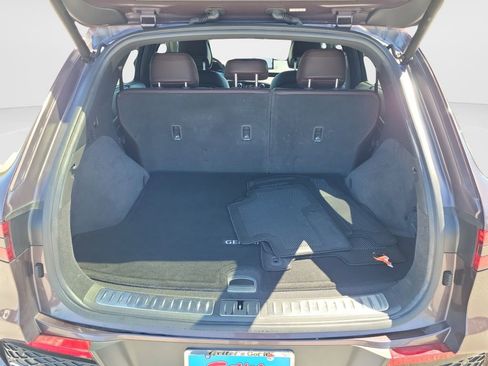 Used 2022 Genesis GV70 2.5T w/ Advanced Package image 20