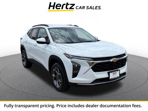 Used 2025 Chevrolet Trax LT w/ LT Convenience Package FWD image 1