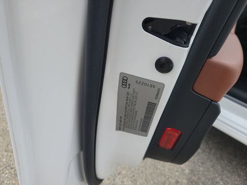 Used 2023 Audi A4 2.0T Premium w/ Convenience Package image 29