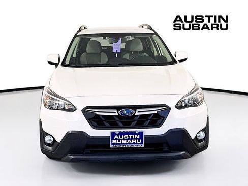Used 2023 Subaru Crosstrek 2.0i Premium AWD/4WD image 2
