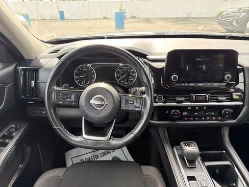 Used 2023 Nissan Pathfinder SV FWD image 29