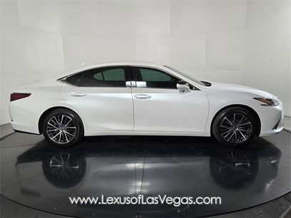 New 2025 Lexus ES 350 w/ Premium Package